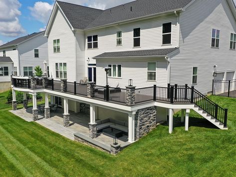 Walkout Basement Deck Ideas, Walkout Basement Patio, Stone Porches, Pavers Backyard, Colorful Patio, Patio Deck Designs, Modern Backyard Landscaping, Outdoor Remodel, Deck Designs Backyard