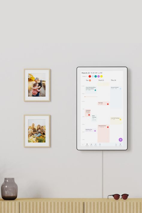 Skylight Calendar Max: why this touchscreen organization calendar system is amazing for busy families! Skylight Calendar, Organization Calendar, Family Bulletin Boards, Frame Calendar, Framed Calendar, Family Organization, Holiday Picks, Alexa Skills, Calendar Wall