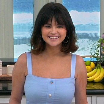 Selena Gomez Bangs Short Hair, Selena Gomez Hair Short, Short Hair With Bangs For Round Faces, Selena Gomez Bangs, French Haircut, Selena Gomez Short Hair, Bobs For Round Faces, Selena Gomez Hair, Saturn Return