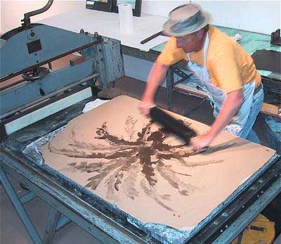 How Stone Lithography Works Witty Art, Incredible Art, Diy Techniques, Relief Printing, Woodcuts Prints, Gum Arabic, Literature Art, Lithograph Print, Lithography