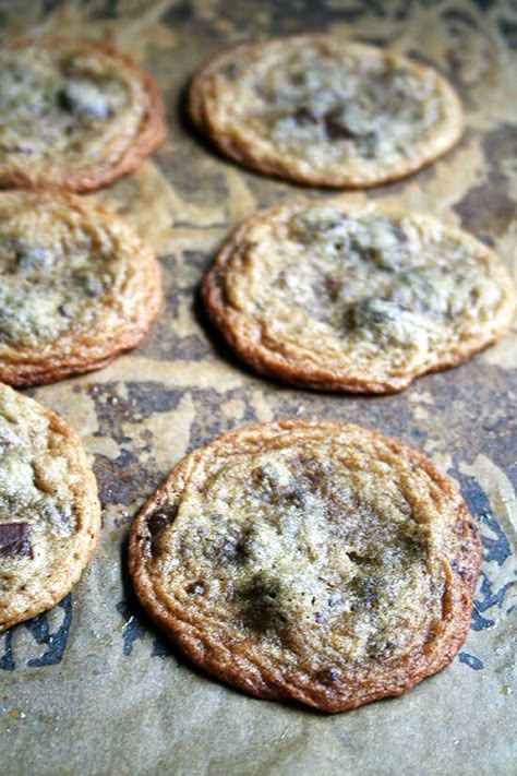 Delish Desserts, Canal House, Chewy Chocolate Chip, Chewy Chocolate Chip Cookies, Köstliche Desserts, Cookies Recipes Chocolate Chip, Chocolate Chip Cookie, Cookies Brownies, Sweet And Salty