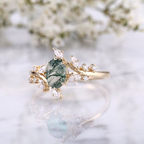 Affordable Fairytale Wedding, Cottage Core Ring Wedding, Wedding Rings With Opal, Engagement Rings Floral Leaves, Vintage Fairy Engagement Rings, Sage Green Wedding Rings, Green Gem Rings, Earthy Wedding Rings Unique, Engagement Rings Not Diamond Stones