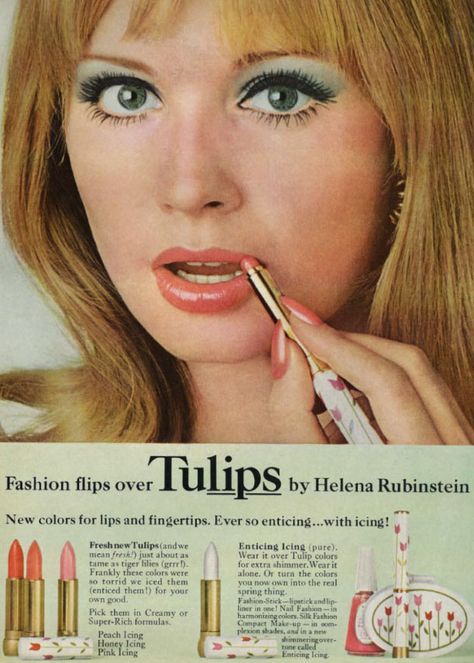 The chalk-white lipstick was the favorite 1960s Hair And Makeup, 70s Hair And Makeup, 1970s Makeup, 1960s Makeup, Disco Makeup, Vintage Makeup Ads, 60s Makeup, 1960s Hair, 70s Makeup