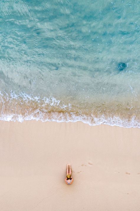 self-portrait from above at the beach drone photography Hawaii Beach Drone Photography, Drone Portrait Photography, Drone Photography People, Drone Portraits, Beach Top View, Beach From Above, Concept Painting, Aerial Beach Photography, Foto Macro