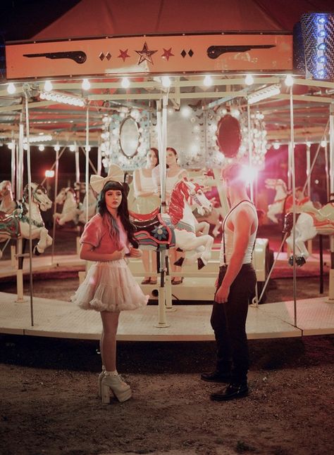 Baby Melanie Martinez, Cry Baby Melanie Martinez, Melanie Martinez Carousel, Melanie Martinez Music, Melanie Martinez Outfits, Pop Singers, Melanie Martinez, American Singers, Adele