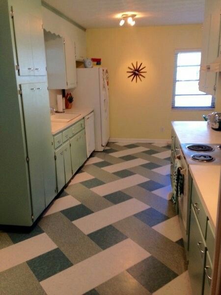 . Marmoleum Floors Kitchen, Linoleum Kitchen Floors, Vct Flooring, Marmoleum Floors, Cottage Flooring, New House Bathroom, Mcm House, Retro Renovation, Patterned Floor Tiles