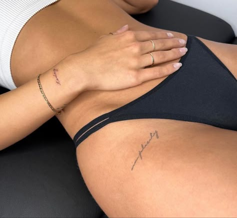 Tato Minimal, Rib Tattoos For Women, Cursive Tattoos, Hip Tattoos Women, Writing Tattoos, Petite Tattoos, Tasteful Tattoos, Thigh Tattoos Women, Classy Tattoos