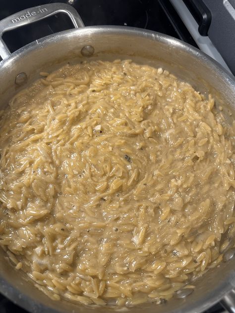 French Onion Orzo, Caramelized Onion Orzo, Apple Bees French Onion Soup Recipe, French Onion Orzo Pasta, Ina Garten Chicken Orzo, Carol Bee Cooks Lemon Orzo, One Pot French Onion Pasta, Rice Casseroles, One Pot Orzo