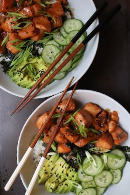 SOY HONEY GLAZED SALMON BOWLS — MICHELLE WILLIAMS Salmon Honey, Honey Soy Salmon, Soy Salmon, Salmon Bowls, Honey Glazed Salmon, Salmon Rice Bowl, Honey Garlic Salmon, Honey Salmon, Honey And Soy Sauce