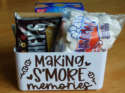 Smores Basket, Camping Gift Baskets, Summer Gift Baskets, Smores Party, Smores Kits, Theme Baskets, Welcome Basket, October Gifts, Silhouette Cameo Vinyl