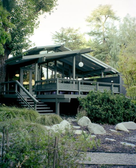 Open Space | The Thompson Moseley House, Buff, Straub & Hensman 1959 — Open Space San Marino California, One Year Later, River House, Cabins And Cottages, Cabin Life, Forest House, Dream House Exterior, California Homes, Mid Century Modern House