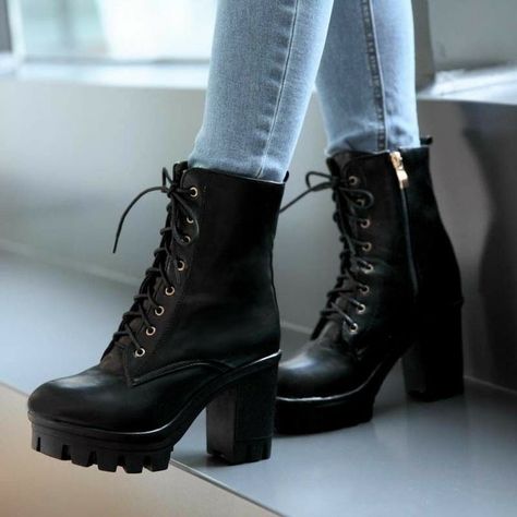 Sepatu Platform, Black Sequin Heels, Heels Boots Outfit, Sequin Heels, Goth Shoes, Fashion Shoes Heels, Kawaii Shoes, Shoes Outfit Fashion, Trending Boots