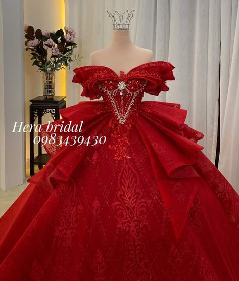 Red Chambelanes Outfits, Quinceanera Red Theme, Baby Pink Quinceanera Dresses, Chambelanes Outfits, Quinceanera Red, Xv Dresses, Quincenera Dresses, Quinceanera Dresses Red, Mexican Quinceanera Dresses