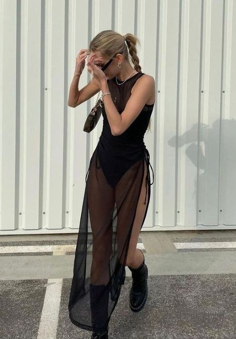 Electro Festival Outfit, Techno Dress, Rocker Chic Style, Techno Outfit, Festival Rave Outfit, Look Festival, Chic Dress Classy, Fiesta Outfit, Music Festival Outfits