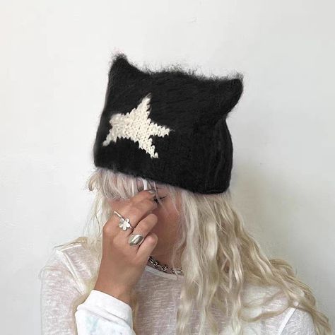 Material: Cotton 
Weight: 0.13KG 
Size: One Size 
Circumference: 56CM/22.05" 
Height: 24CM/9.45" 
SKU:?HA5783 Summer Grunge Outfits, Ear Styling, Pop Party, Beanie With Ears, Cat Ears Hat, Cat Eared Beanie, Beanie Outfit, Star Fabric, Grunge Accessories