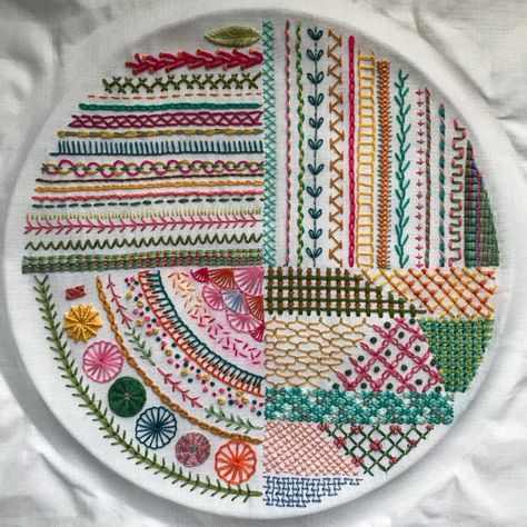 Hand Embroidery Sampler, Hand Embroidery Sampler Pattern Free, Different Stitches Hand Embroidery, Crossstich Ideas, Shirley Rainbow, Boho Embroidery, Stitch Sampler, Embroidery Sampler, Herringbone Stitch