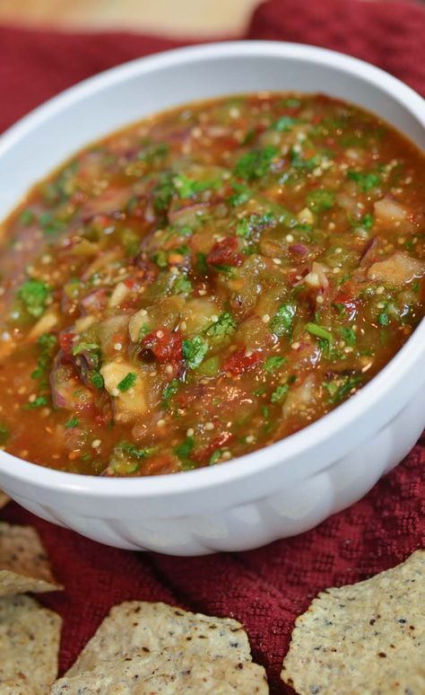 Zvi's smoky salsa - Life is NOYOKE Smoky Salsa Recipe, Authentic Mexican Salsa, Salsa Canning Recipes, Mexican Salsa Recipes, Easy Salsa Recipe, Salsa Guacamole, Homemade Salsa Recipe, Chipotle Peppers, Salsa Recipes