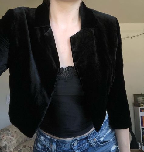 SOLD! Super cute and simple black velvet cropped little blazer! This is marked as a size 8 but I think would fit a small well!! Bid starts… Shoes Guide, Black Velvet Jacket, Cropped Coat, Velvet Jacket, Crop Jacket, Black Jacket, Indian Outfits, Black Velvet, Casual Outfits