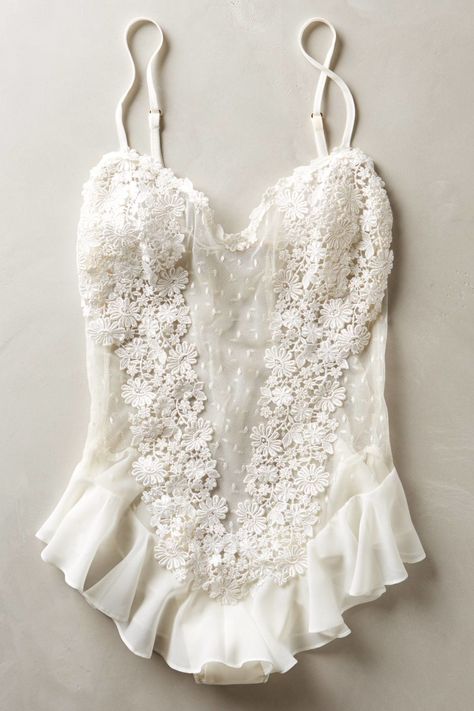 10 Sexy All-White Lingerie Sets to Wear on Your Wedding Night Wedding Night Lingerie, Hot Lingerie, Victoria Secret Fashion, White Lingerie, Victoria Secret Fashion Show, Wedding Lingerie, Pretty Lingerie, Dolce E Gabbana, Moda Vintage