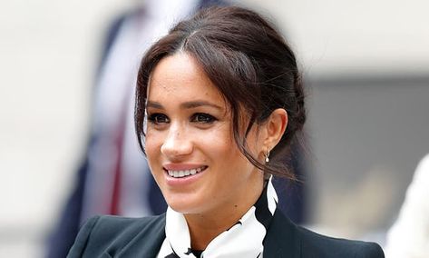 Meghan Markle received some incredible news on Wednesday as it was revealed that her... Meghan Markle Latest News, Meghan Markle Latest, Queen Victoria Descendants, Principe William Y Kate, Megan And Harry, Meghan Markle News, Airbrush Foundation, Medicine Chest, Favorite Purse