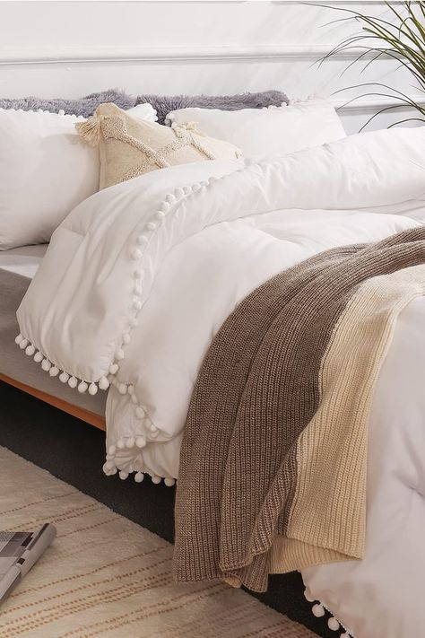 Bed Comforter Sets Amazon, Amazon Comforter Sets, Bed Duvet Covers Ideas, Best Duvet Insert On Amazon, Off White Comforter Target, Best Duvet Insert, Comfy White Comforter, Neutral Duvet Covers, White Comforter Bedroom