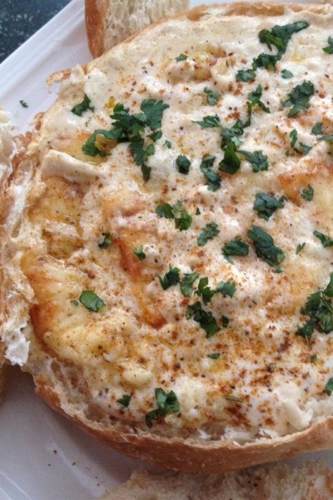 Joelle's Famous Hot Crab and Artichoke Dip | "What a great recipe.... I have a tried many in the past but this one is the winner!!" #appetizers #appetizerrecipes #appetizerideas #apps #entertaining Canned Crab Recipes, Can Crab Meat Recipes, Spicy Crab Dip, Cream Cheese Appetizer Recipes, Cheesy Potato Side Dishes, Catering Appetizers, Baked Catfish, Crab And Artichoke Dip, Canned Crab Meat