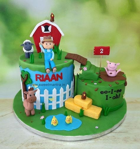 Old Mcdonald Birthday Cake, Old Macdonald Birthday Cake, Old Macdonald Birthday, Customised Cakes, Old Mcdonald, Farm Animal Cakes, Old Macdonald, Cake Kids, Farm Cake