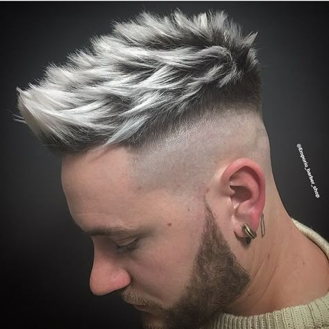 @emporio_barber_shop - 💈👊 Use #menshairs & @menshairs for a chance to be featured💈🙌 Men Platinum Hair Highlights, Black And Silver Hair Men, Highlights On Mens Hair, Silver Highlights Men, Silver Hair Men Dyed, Hair Lines For Men, Men Hair Color Trends, Best Hair Color For Men, Frosted Tips Hair Men