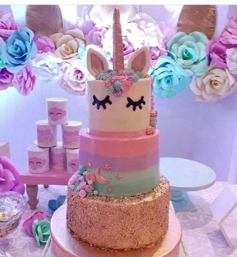 Unicorn Baking, Birthday Gathering, 4de Verjaardag, Cake Unicorn, Gateaux Cake, Unicorn Baby Shower, Unicorn Foods, Cakes And Cupcakes, Crazy Cakes