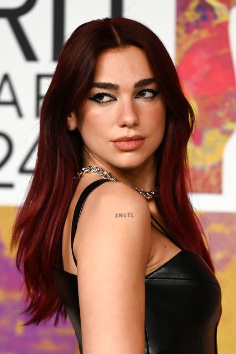 Dis Lipa Hair, Dia Lipa Red Hair, Dis Lipa Red Hair, Red Hair Dua Lipa, Dua Lipa Hair Red, Dua Lipa Hair Color, Dua Lipa Red Hair, Hailey Stanfield, Dua Lipa Hair