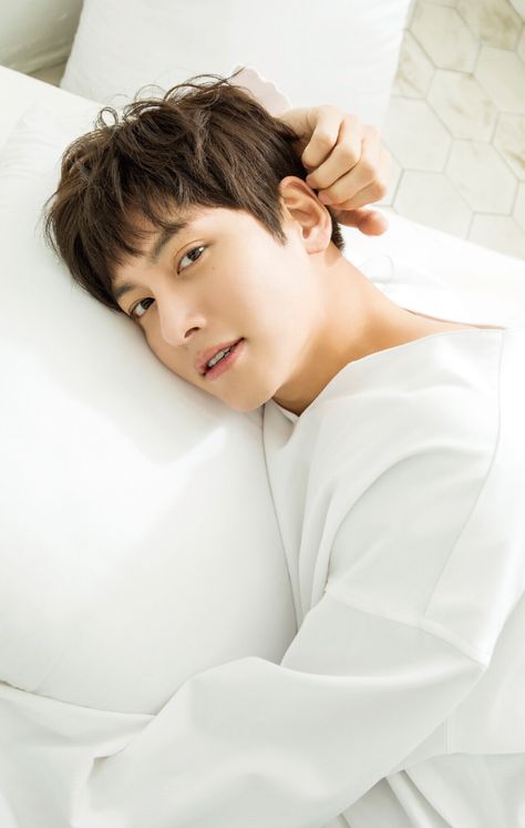 fyeahjichangwook — JCW (part ¼) - Photoshoot for Hanryu Pia Magazine... Ji Chang Wook Healer, Ji Chang Wook Photoshoot, Ji Chang Wook Smile, Oppa Gangnam Style, Yoo Ah In, Jung Il Woo, Suspicious Partner, The K2, Park Hae Jin