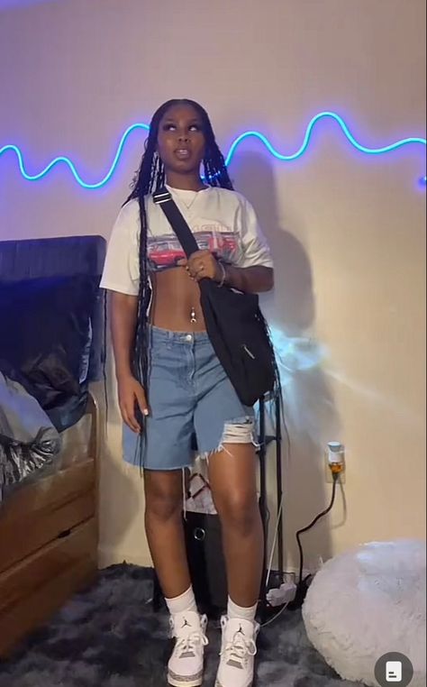 Summer Outfit Black Girlies, Black Girls Summer Outfits, Summer Streetwear Black Women, Earthy Girl Outfits Black Women Summer, Black Shorts For Summer Streetwear, Summer Fits Black Women, Black Girls Styling Jorts, Black Island Girl Aesthetic Outfits, Earthy Black Girls Aesthetic Summer