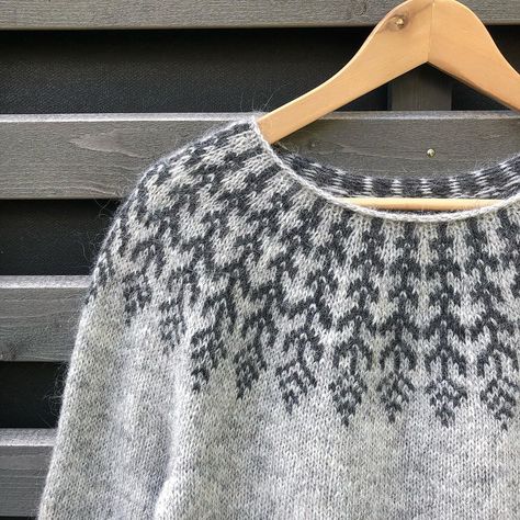 Jennifer Steingass, Fair Isle Pullover, Fern Pattern, Norwegian Sweater, Icelandic Sweaters, Nordic Sweater, Fair Isle Knitting Patterns, Feather Pattern, Fair Isle Pattern