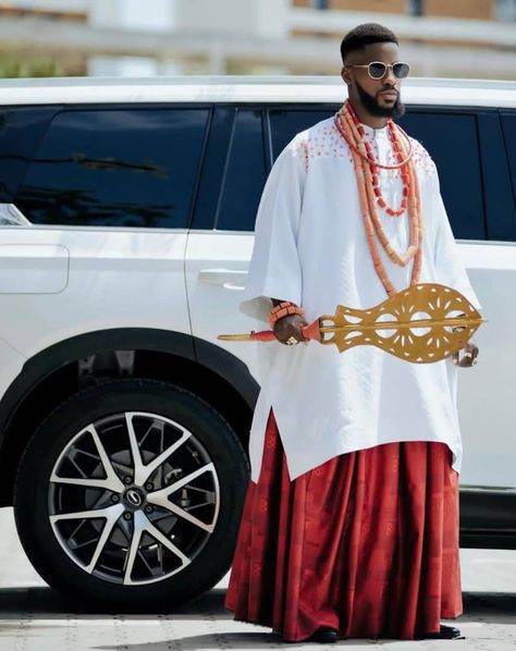 Benin Traditional Attire For Men, Edo Traditional Wedding Attire, Nigeria Culture, Benin Bride, Male Closet, Men African Wear, Nigerian Traditional Wedding, African Traditional Wedding Dress, Nigerian Bride