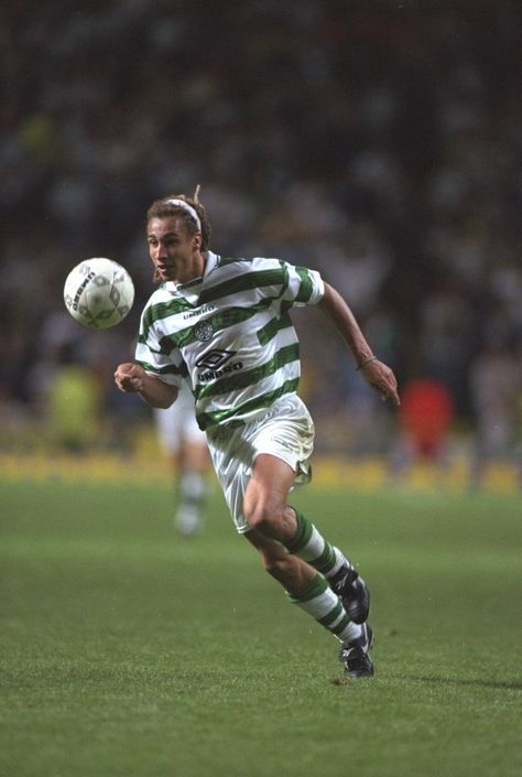 Henrik Larsson of Celtic in 2003. Henrik Larsson Celtic, Larsson Celtic, Henrik Larsson, Glasgow Green, Glasgow Celtic, Ronaldo Videos, Football Images, Celtic Fc, Retro Football