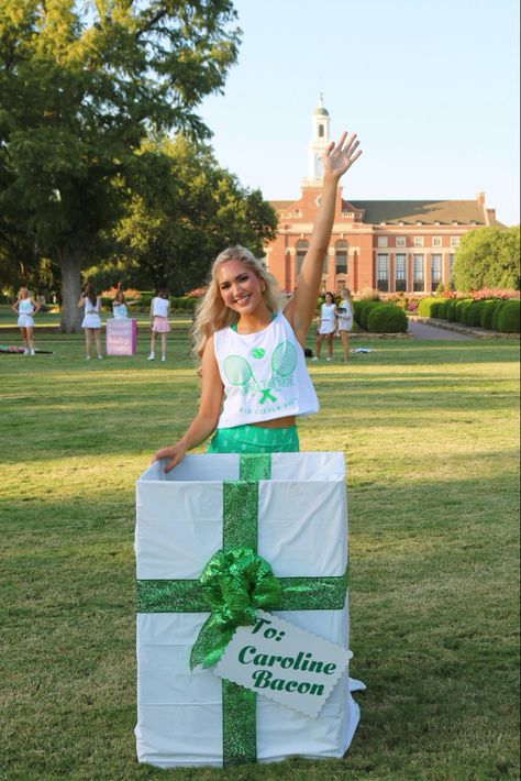 Sorority big/little box reveal! Big Little Box Reveal, Sorority Big Little, Big Little Reveal, School Essentials, Big Little, Sorority, Game Day, Pinterest Likes, Saying Goodbye