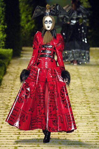 Galliano Dior, Dior Collection, Christian Dior Haute Couture, Dior Haute Couture, Fashion Fail, Dior Couture, Couture Runway, Mode Inspo, Fantasy Fashion