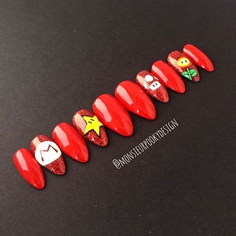 Mario Nail Art Designs, Super Mario Nails Art, Mario Brothers Nails, Super Mario Nail Designs, Mario Bros Nails Art Designs, Mario And Luigi Nails, Nintendo Nail Art, Super Mario Bros Nails, Mario Nails Art