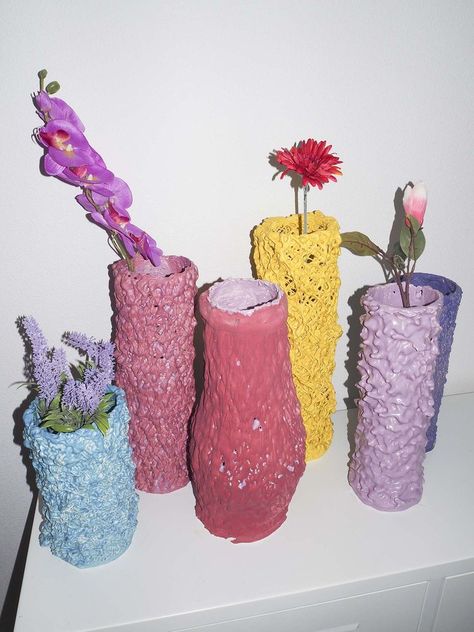 Spiegel Diy, Vases Design, Dora Larsen, Contemporary Folk Art, Paris Design, Ceramics Ideas Pottery, Diy Clay Crafts, Dutch Design, Weird And Wonderful