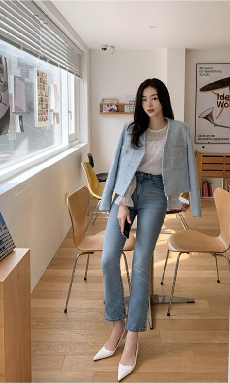 Korean Campus Outfit, Korean Tweed Outfit, Tweed Blazer Outfit, Tweed Jacket Outfit, Casual Sporty Outfits, Tweed Outfit, Blazer Outfits For Women, Casual College Outfits, Fashion Top Outfits