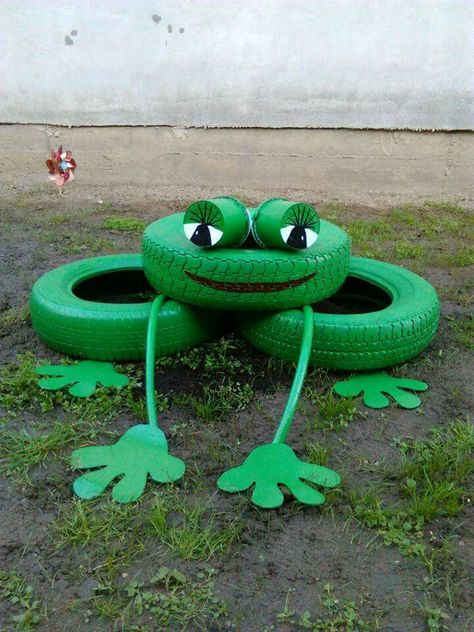 Used Tire Projects, Tire Frog, Tire Ideas, Tire Projects, Stable Yard, Tire Craft, Tire Garden, Tire Art, Kids Outdoor Play