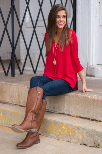 How to wear red for your Dominant Color Category - Tabitha Dumas Red Blouse Outfit, Red Shirt Outfits, Red Top Outfit, Colored Boots, Classic Blouse, Quoi Porter, Red Tunic, Classic Blouses, Red Jeans