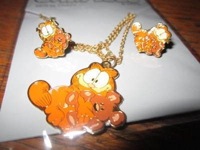 Garfield Necklace, Garfield Jewelry, Garfield Sunglasses, Garfield Earrings, Garfield Merch, Garfield Merchandise, Silly Garfield, Movie Character Ideas, Fat Orange Cat