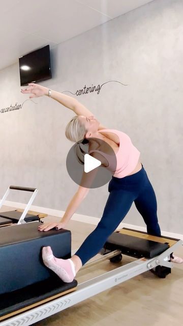 PILATES ON POINT- known as PoP - GOLD COAST REFORMER PILATES on Instagram: "⬆️⬆️ Are you tight /sore or niggly in the upper body? This class is the class for you!!👆 Follow these stretches to help alleviate tight and grumpy  muscles ..  💫 Full length class coming #ONLINE soon.. To Virtual PoP   Enjoy  #❤️ Kyles  #pilatesflow #pilatestretch #lengthenandstrengthen #pilatesreformer #reformerstretch #reformerworkout #goldcoast #gc #goldcoastfitness #pilatesteacher #pilatesonpoint" Reformer Pilates Stretches, Aeropilates Reformer, Pilates Stretches, Pilates Teacher, Pilates Reformer, Upper Body, Yoga Practice, Health And Wellbeing, Get In Shape