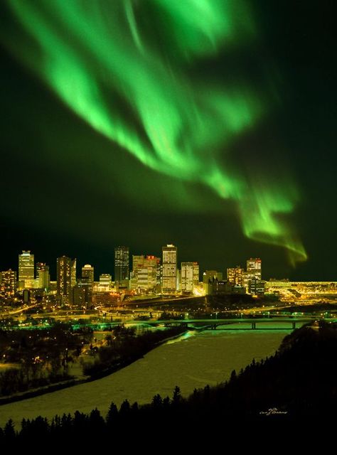 Aura Borealis, Brag Board, Sky Lights, Winter Christmas Scenes, Aurora Australis, Northern Lights (aurora Borealis), Aurora Borealis Northern Lights, Canadian Travel, O Canada