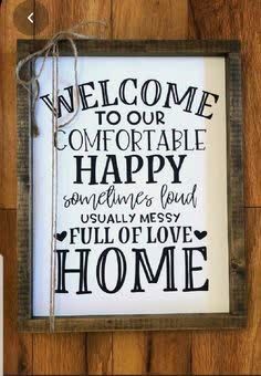 Farmhouse Signs Diy, Diy Farmhouse Decoration, Welcome Home Signs, Living Room Ideas Farmhouse, Family Wall Decor, House Signs, Diy Wood Signs, Farmhouse Decoration, Sign Ideas