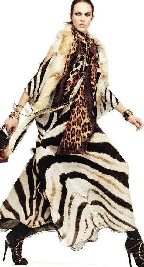 Fashion Changes, Style Remains | Roberto Cavalli | cynthia reccord Animal Instinct, Animal Print Fashion, Animal Print Dresses, Animal Fashion, Animal Prints, Roberto Cavalli, Look Cool, Zebra Print, Look Fashion