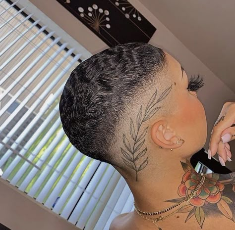 Fade Haircut Women, Shaved Designs, Short Hair Designs, Shaved Hairstyles, Short Shaved Hairstyles, Shaved Hair Designs, Fresh Cuts, Natural Hair Cuts, Natural Hair Short