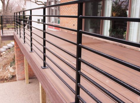 Horizontal Metal Railing for Deck - Great Lakes Metal Fabrication Reling Design Iron Balcony, Black Iron Deck Railing, Modern Deck Railing, House With Deck, Horizontal Deck Railing, Contemporary Balcony, Iron Railings Outdoor, Traditional Brick Home, Cement House