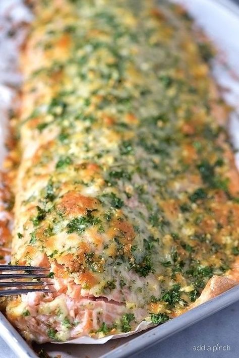 Baked salmon makes a weeknight meal that is easy enough for the busiest of nights while being elegant enough for entertaining. This oven baked salmon with a Parmesan herb crust is out of this world delicious! // addapinch.com Salmon Recipes Oven, Best Salmon Recipe, Easy Christmas Dinner, Asparagus Recipes Roasted, Garlic Butter Salmon, Oven Baked Salmon, Crusted Salmon, Baked Salmon Recipes, Easy Baked Salmon